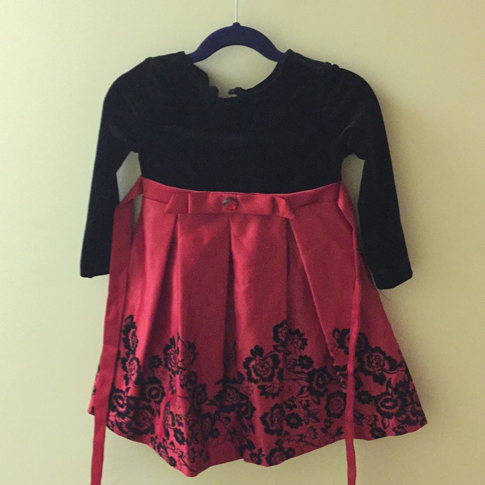 Red and black holiday dress